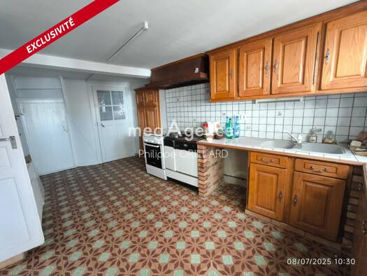 Maison à vendre 60 000 € 5 pièces 3 chambres 62 m² 298 m² de terrain Ombrée d'Anjou 49420