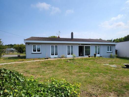 Maison à vendre 295 600 € 5 pièces 4 chambres 135 m² 967 m² de terrain Pont-Saint-Martin 44860