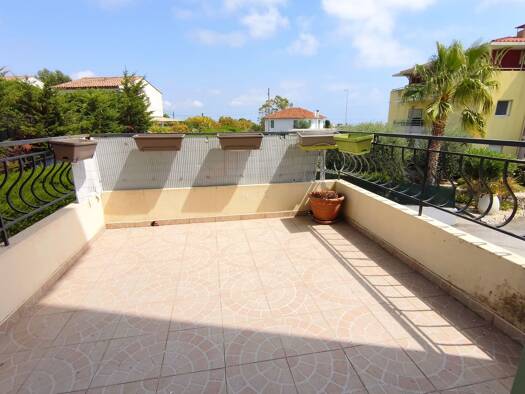 Appartement à vendre 274 000 € 2 pièces 1 chambre 50 m² Étage 1/2 Saint Antoine - L'Archet Nice 06200