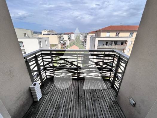 Appartement à louer - logement étudiant 858 € 2 pièces 1 chambre 41 m² Étage 6/8 Clément Villeurbanne 69100