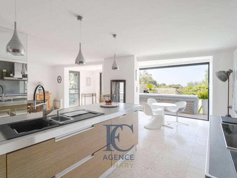 Maison à vendre, 167m², SANARY SUR MER