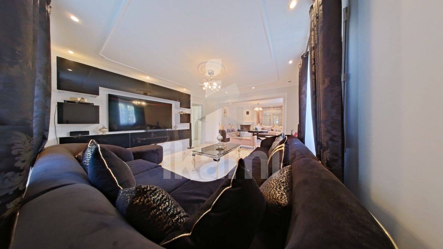 Maison à vendre, 219m², GILLY SUR ISERE