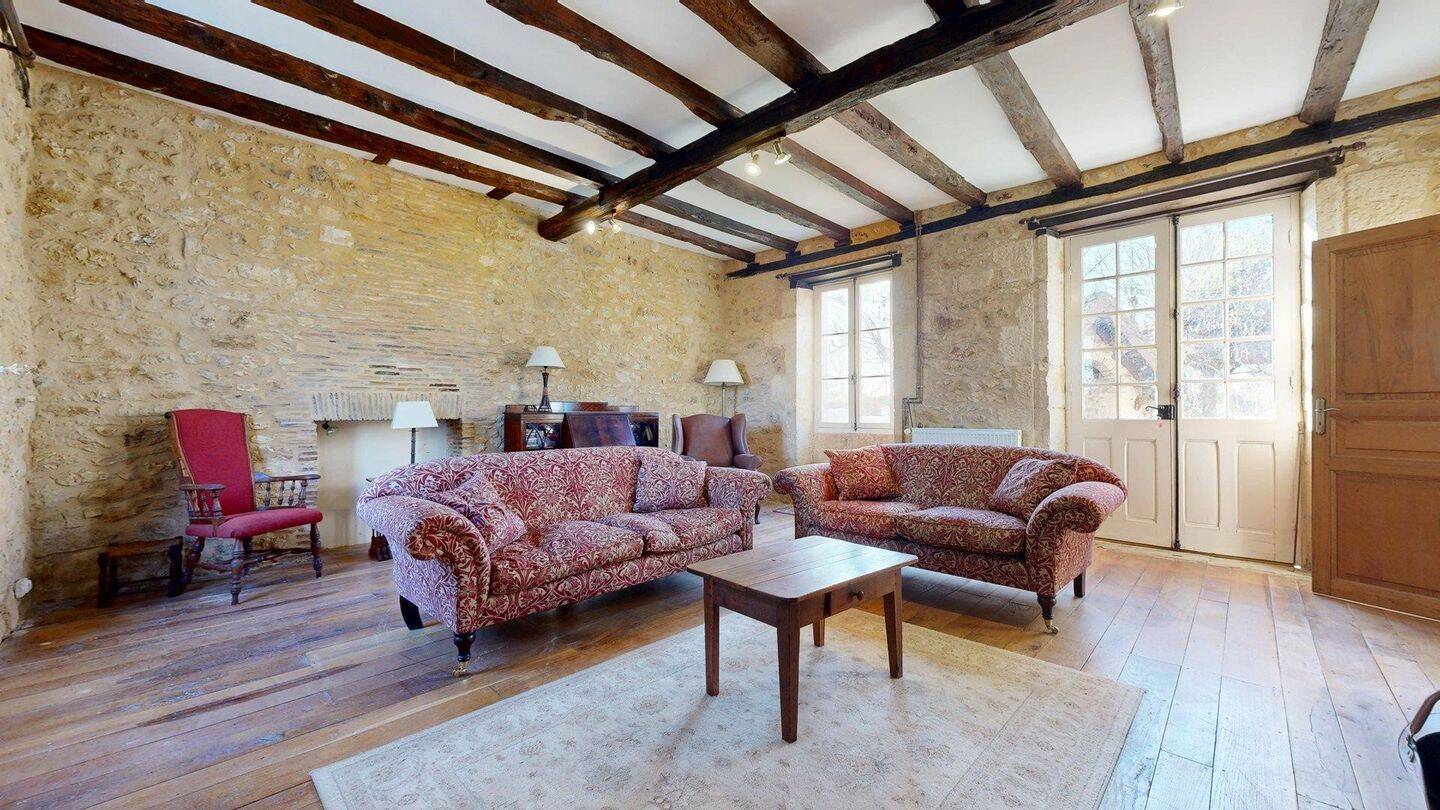 Maison à vendre, 246m², SAINT FELIX DE REILLAC ET MORTEMART