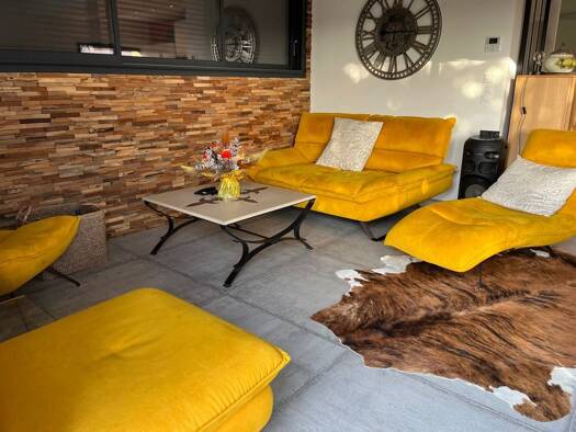 Maison à vendre 660 000 € 7 pièces 2 chambres 170 m² 965 m² de terrain Pommiers 69480