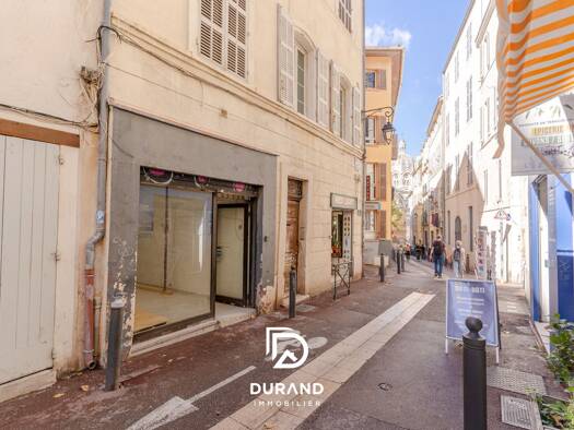 Local commercial à vendre 120 000 € 49 m² de surface de vente Hôtel de Ville Marseille 2ème arrondissement 13002
