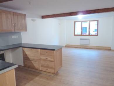 Appartement à louer 529 € 2 pièces 1 chambre 37 m² RDC Sud Vizille 38220