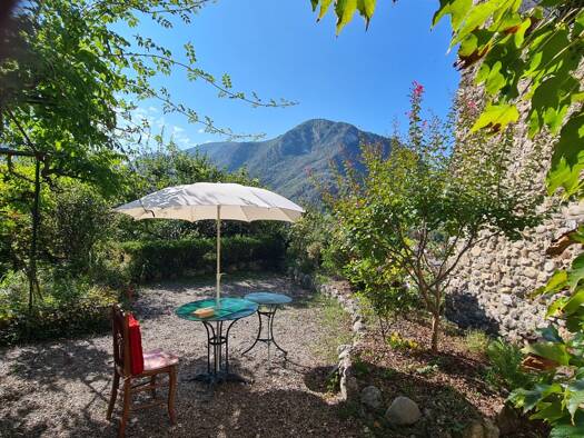 Maison à vendre 125 000 € 6 pièces 3 chambres 70 m² 584 m² de terrain Tarascon sur Ariege 09400