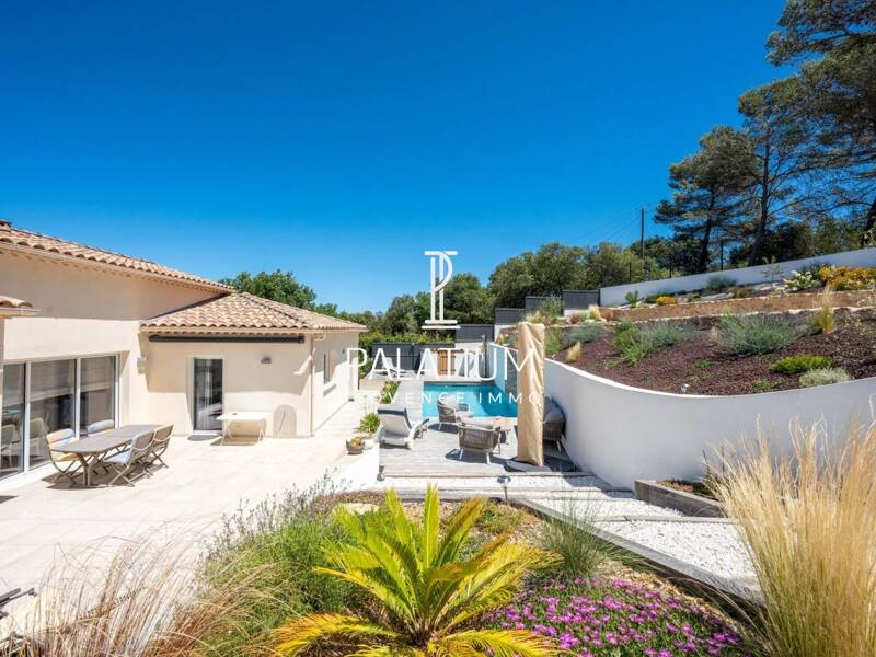 Maison à vendre, 233m², PEYROLLES EN PROVENCE