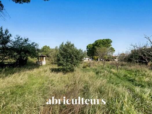 Terrain constructible à vendre 530 000 € 1 400 m² de terrain Campagne en. E-Figons-Surville-Plantiers Éguilles 13510