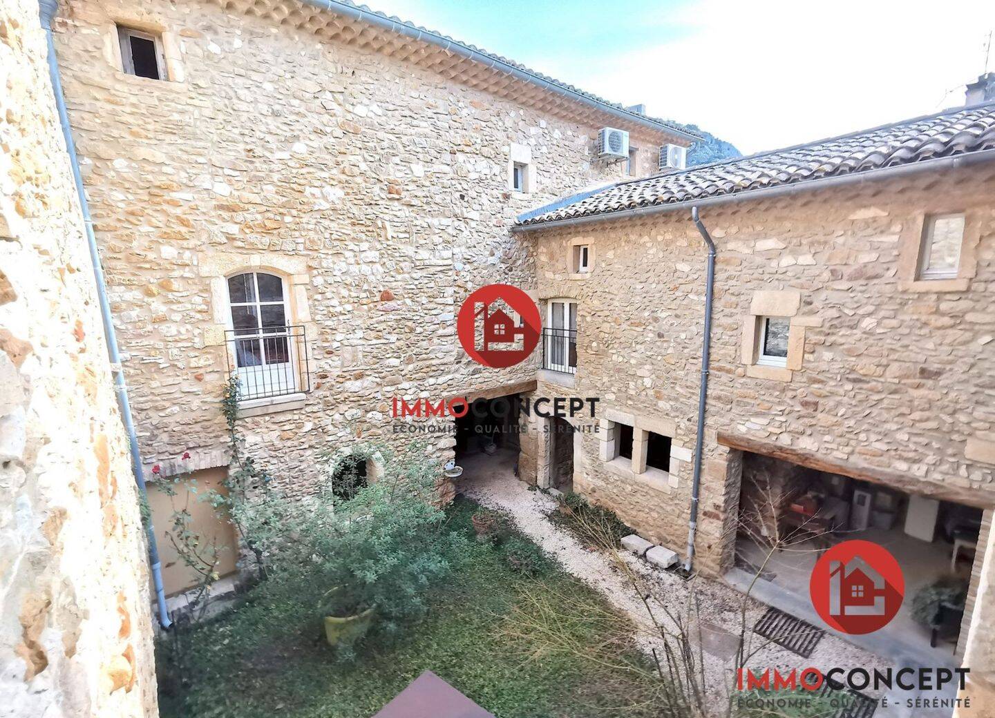 Maison à vendre, 270m², SAINT VICTOR LA COSTE