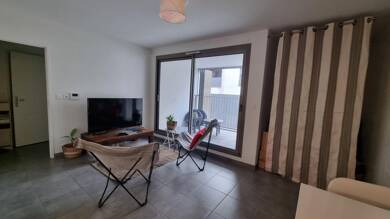 Appartement à vendre 173 000 € 2 pièces 1 chambre 42 m² Étage 1/7 Le Lac-Bacalan Bordeaux 33300