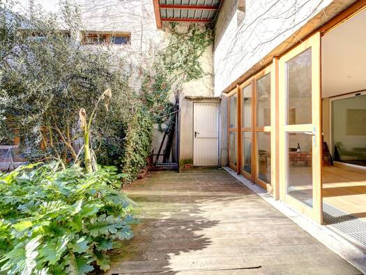 Local commercial à vendre 560 000 € 140 m² de surface de vente Cité Pierre et Marie Curie Ivry-sur-Seine 94200