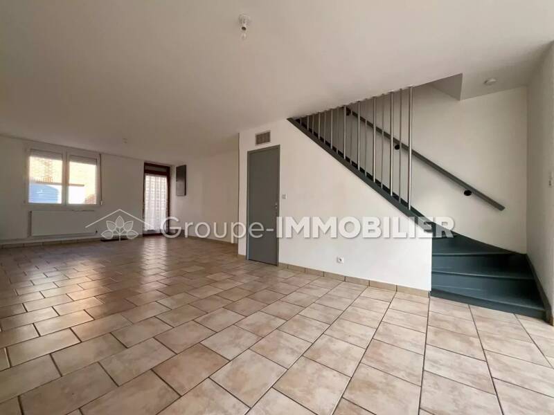 Maison à louer, 80m², SOMAIN
