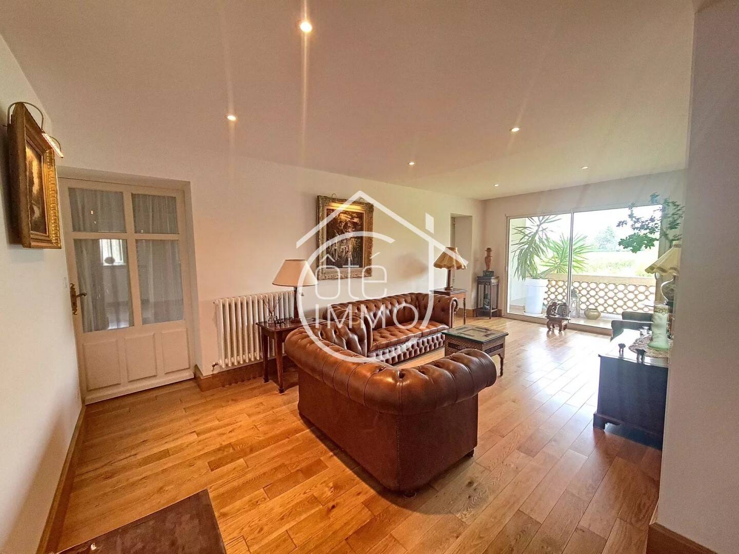 Maison à vendre, 288m², PORT SAINTE FOY ET PONCHAPT