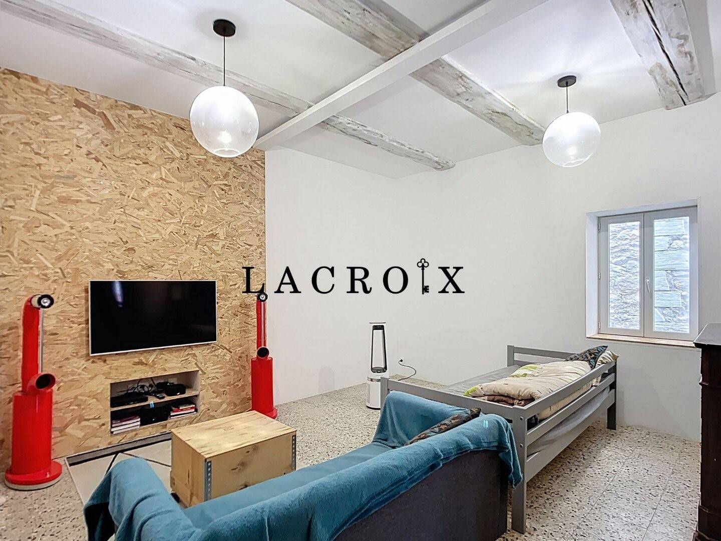 Maison à vendre, 46m², SAINT JEAN DE MARUEJOLS ET AVEJAN