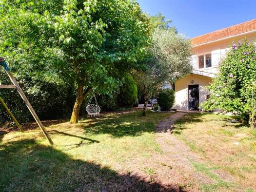 Maison à vendre 199 000 € 3 pièces 2 chambres 83 m² 327 m² de terrain Périssac 33240