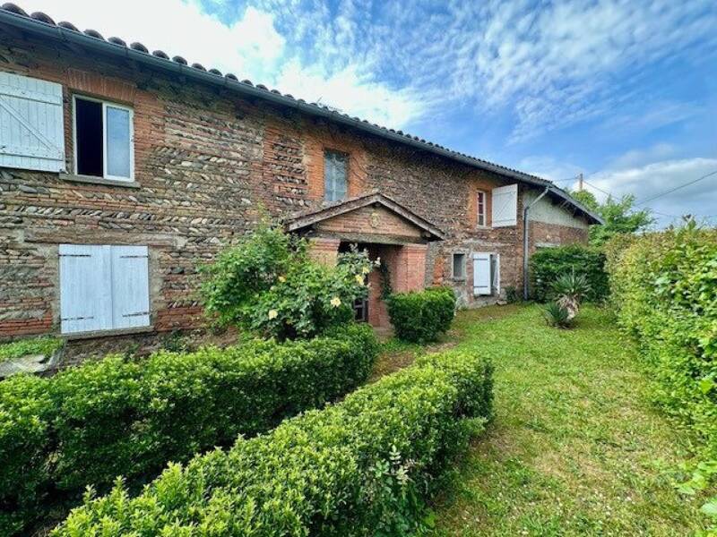 Maison à vendre, 325m², SAINTE FOY DE PEYROLIERES