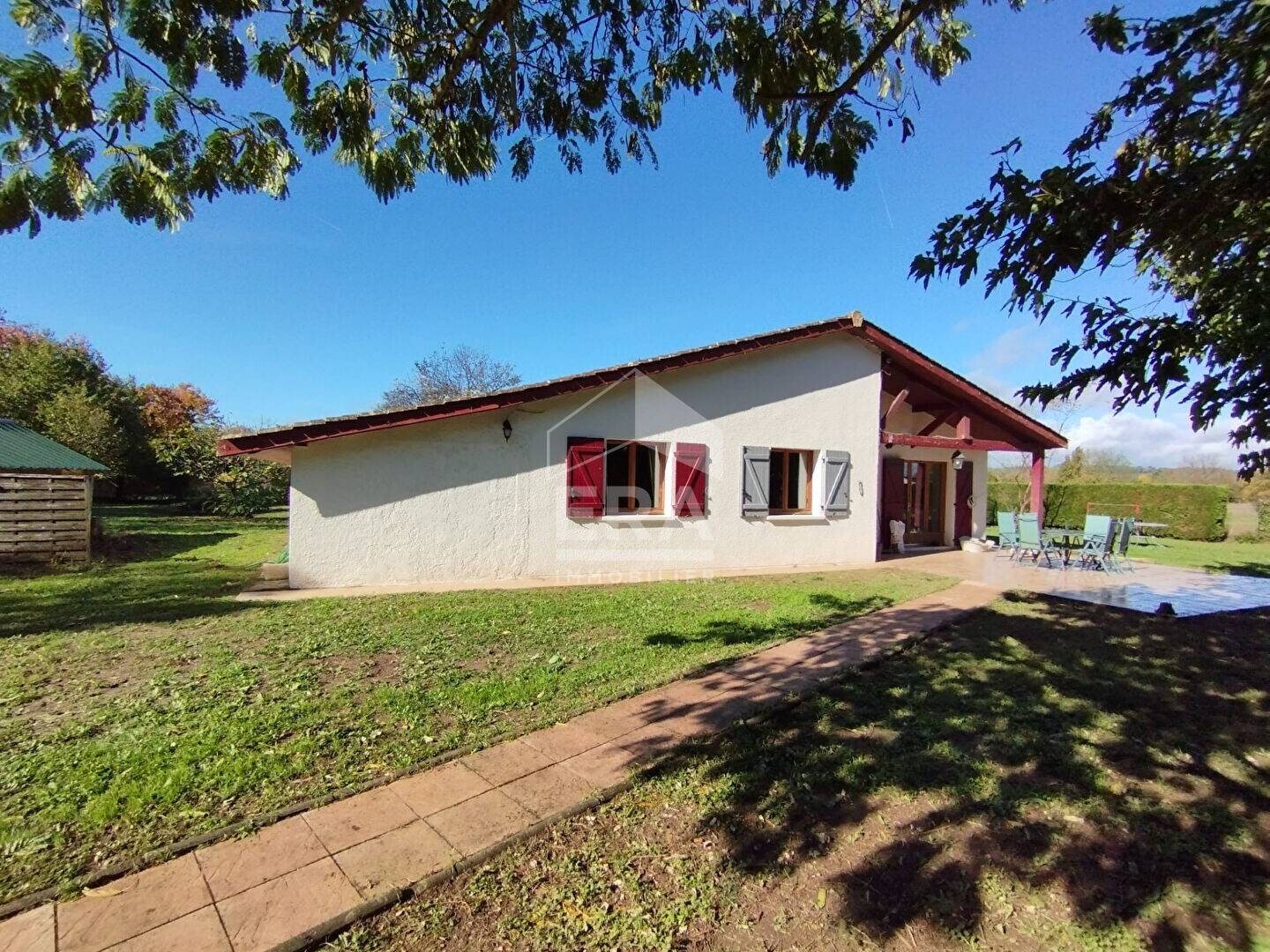 Maison à vendre, 107m², MOULIETS ET VILLEMARTIN