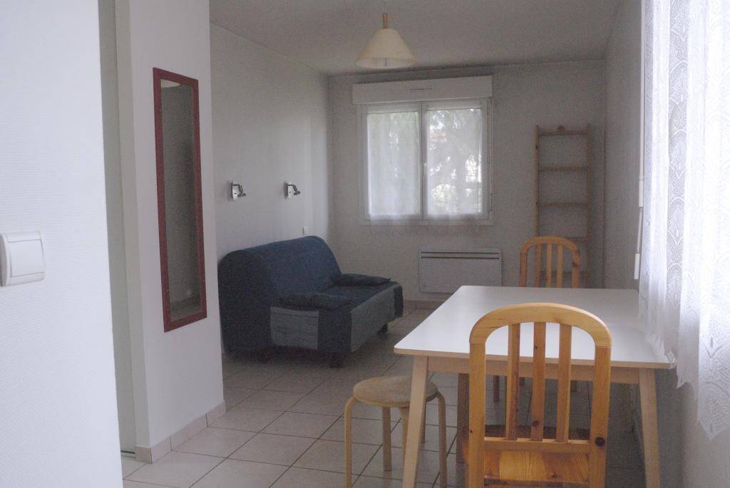 Maison à louer, 22m², PAU