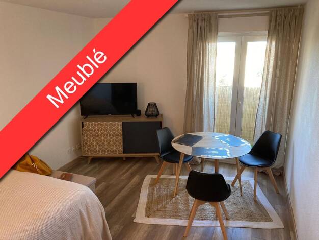 Appartement à louer 420 € 1 pièce 22,1 m² Étage 3/5 Capouchiné Nîmes 30000