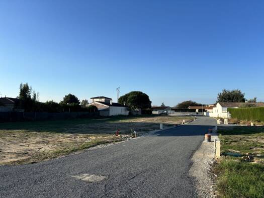 Terrain constructible viabilisé à vendre 131 250 € 622 m² de terrain Grandchamp-des-Fontaines 44119