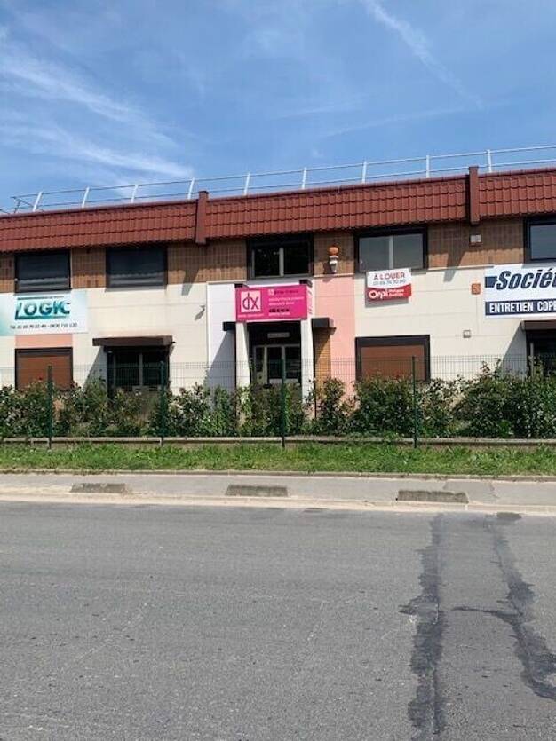 Local commercial à louer 2 800 € Atlantis-Massy Sud Massy 91300