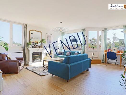 Appartement à vendre 550 000 € 5 pièces 4 chambres 119,61 m² Étage 4/4 Centre-Bourg Saint-Genis-Laval 69230