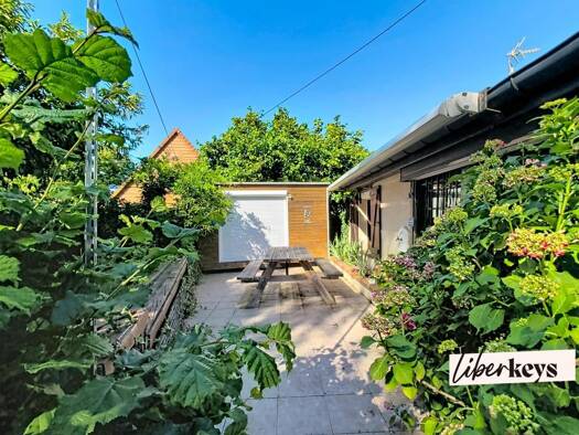 Maison à vendre 165 000 € 6 pièces 3 chambres 128 m² 1 024 m² de terrain Bourth 27580