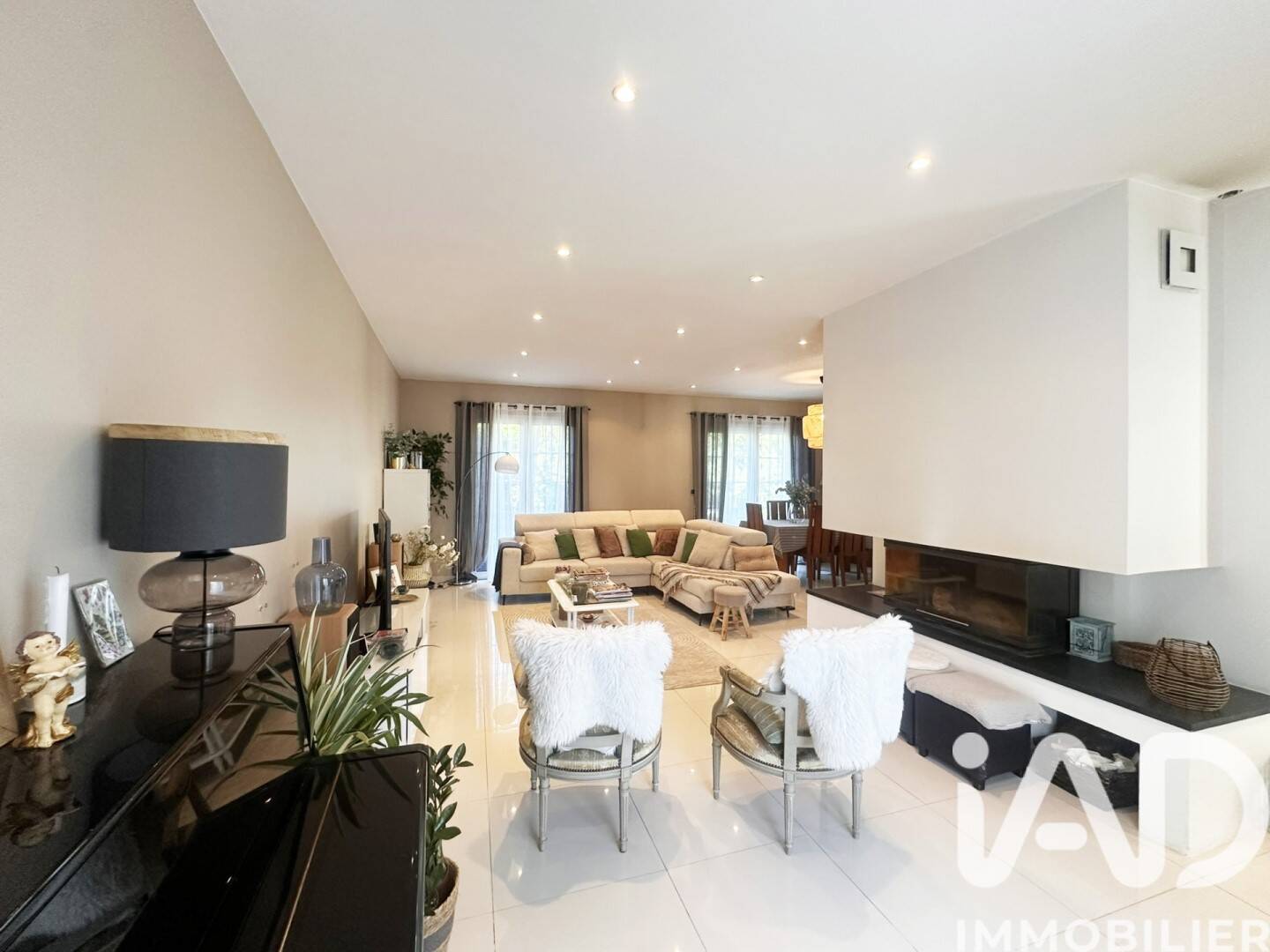 Maison à vendre, 155m², SAINT MAUR DES FOSSES