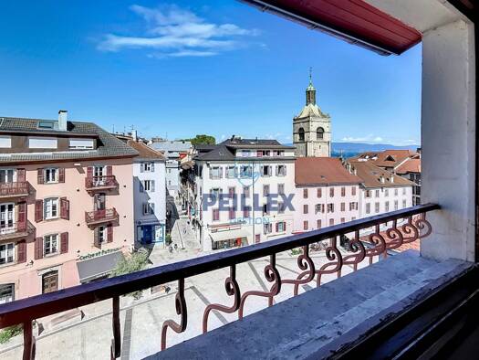 Duplex à louer 1 390 € 4 pièces 3 chambres 109,3 m² Étage 4/5 Évian-les-Bains 74500