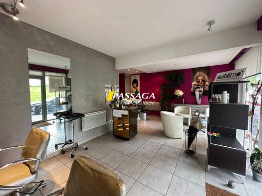 Local commercial à vendre 57 000 € 41 m² de surface de vente Amphitheatre Rodez 12000