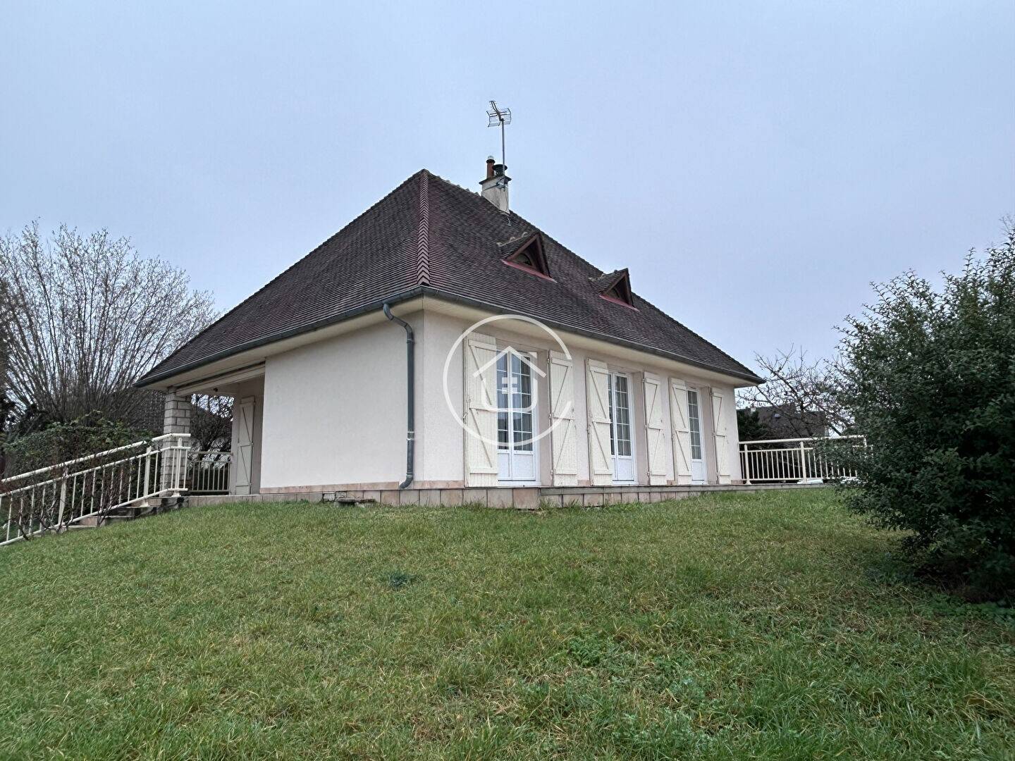 Maison à vendre, 161m², LA CHAUSSEE SAINT VICTOR
