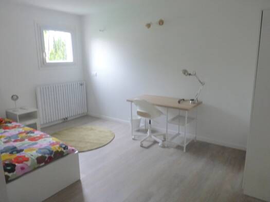 Studio à louer 610 € 1 pièce 13,7 m² 1er étage Palaiseau 91120