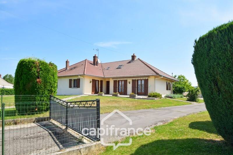 Maison à vendre, 170m², LA CHAPELLE SAINT SAUVEUR