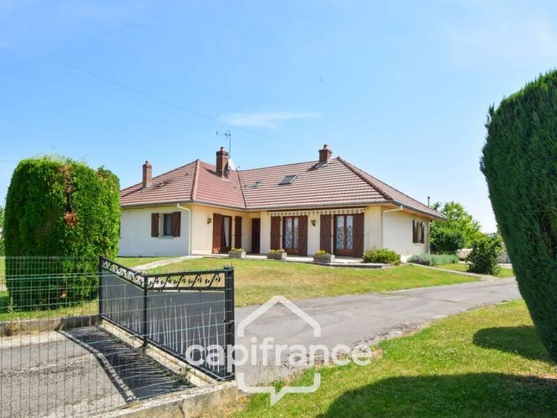 Maison à vendre, 170m², LA CHAPELLE SAINT SAUVEUR