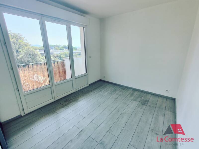 Maison à louer, 29m², MARSEILLE 4E