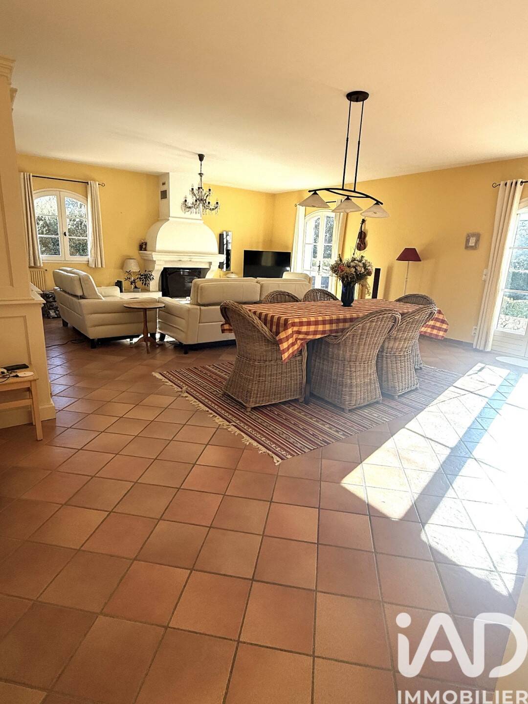 Maison à vendre, 180m², FLASSANS SUR ISSOLE