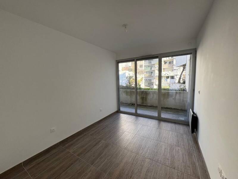 Maison à louer, 66m², MARSEILLE 4E