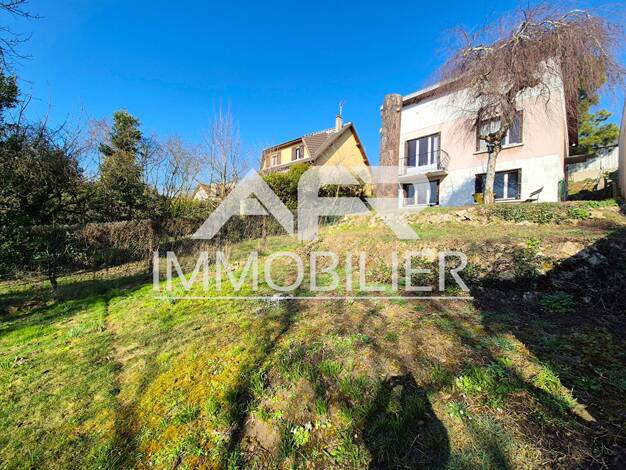 Maison à vendre 600 000 € 5 pièces 3 chambres 100 m² 537 m² de terrain Gambetta Chatou 78400