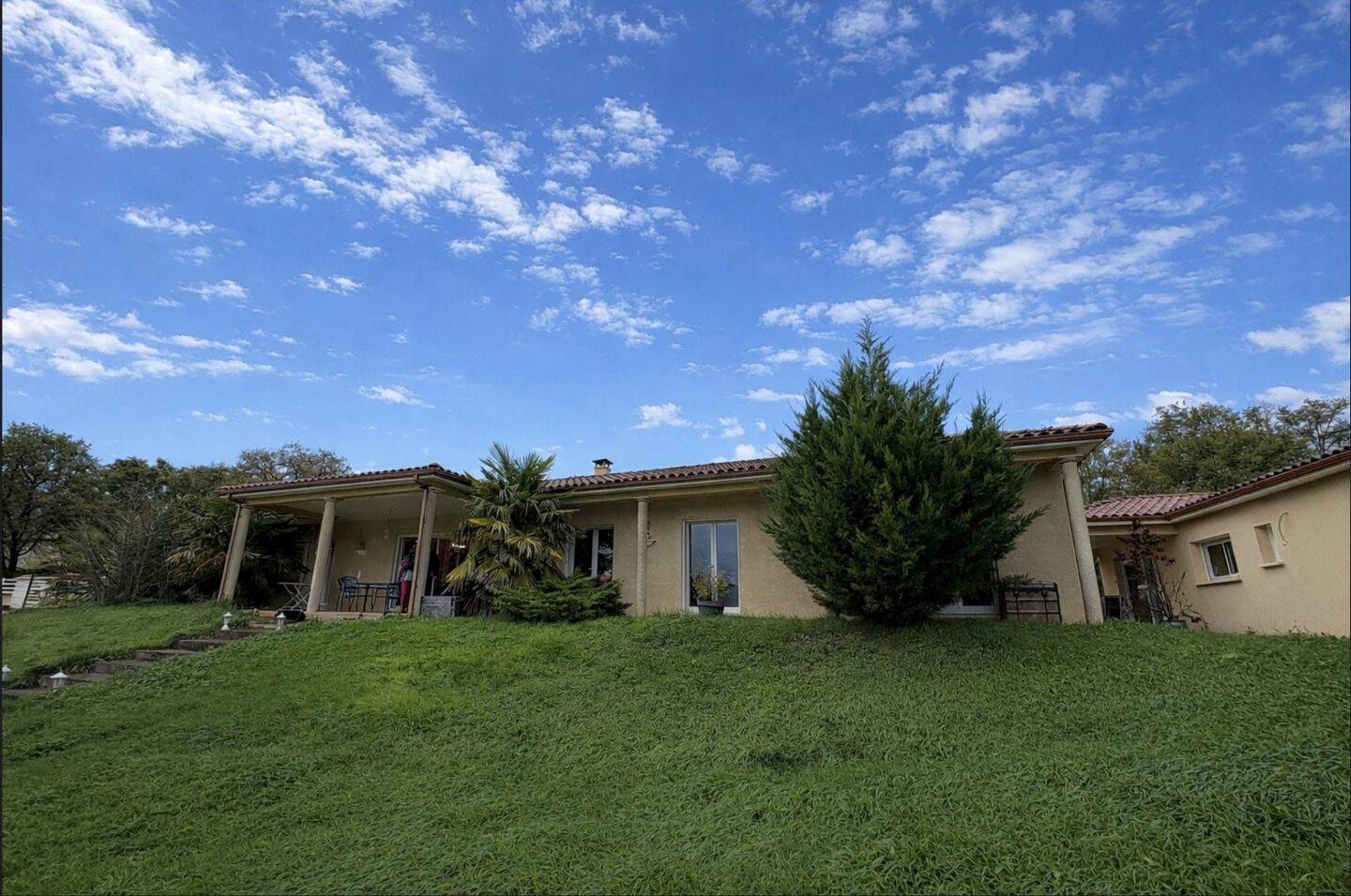Maison à vendre, 157m², LISSAC ET MOURET