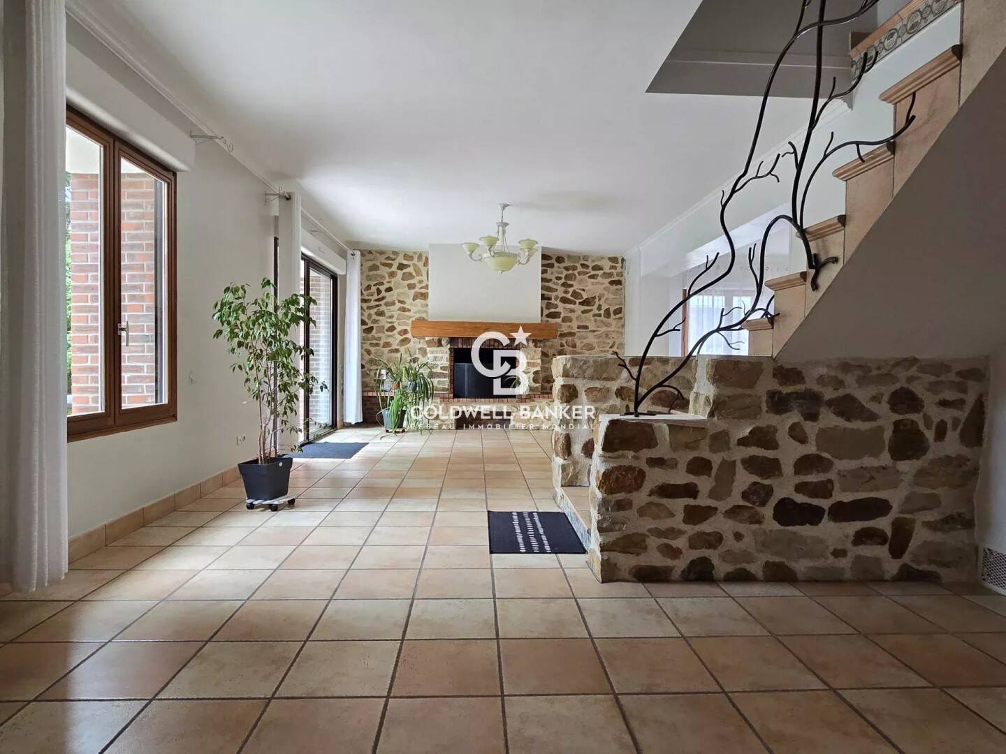 Maison à vendre, 230m², YVRE L'EVEQUE