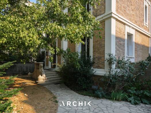 Maison à vendre 2 520 000 € 9 pièces 5 chambres 230 m² 962 m² de terrain Bois Clos d'Orléans Fontenay-sous-Bois 94120