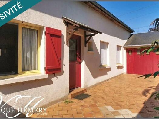 Maison à vendre 132 900 € 6 pièces 3 chambres 99 m² 409 m² de terrain Centre Sablé-sur-Sarthe 72300