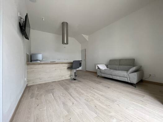 Appartement à louer 600 € 2 pièces 1 chambre 36 m² RDC Centre Ville Pézenas 34120