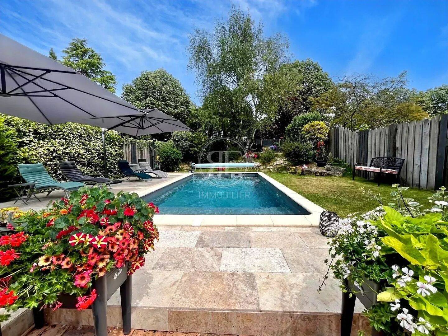 Maison à vendre, 350m², SAINT SEURIN SUR L'ISLE