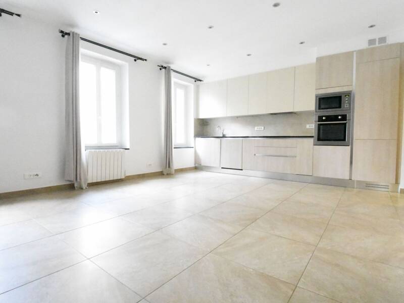 Maison à louer, 64m², MARSEILLE 2E