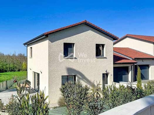 Villa à louer 1 150 € 4 pièces 1 chambre 101,3 m² 400 m² de terrain Moras-en-Valloire 26210