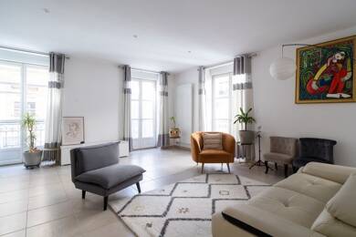 Appartement à vendre 289 000 € 5 pièces 4 chambres 130 m² Étage 1/3 Centre Ville Mâcon 71000