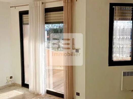 Appartement à louer 600 € 2 pièces 1 chambre 50,7 m² Sud Pont-Saint-Esprit 30130