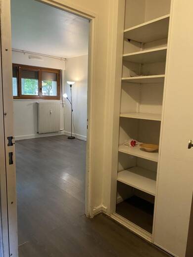 Appartement à louer 830 € 1 pièce 35 m² RDC Hôtel de Ville-Bel Air Franconville 95130